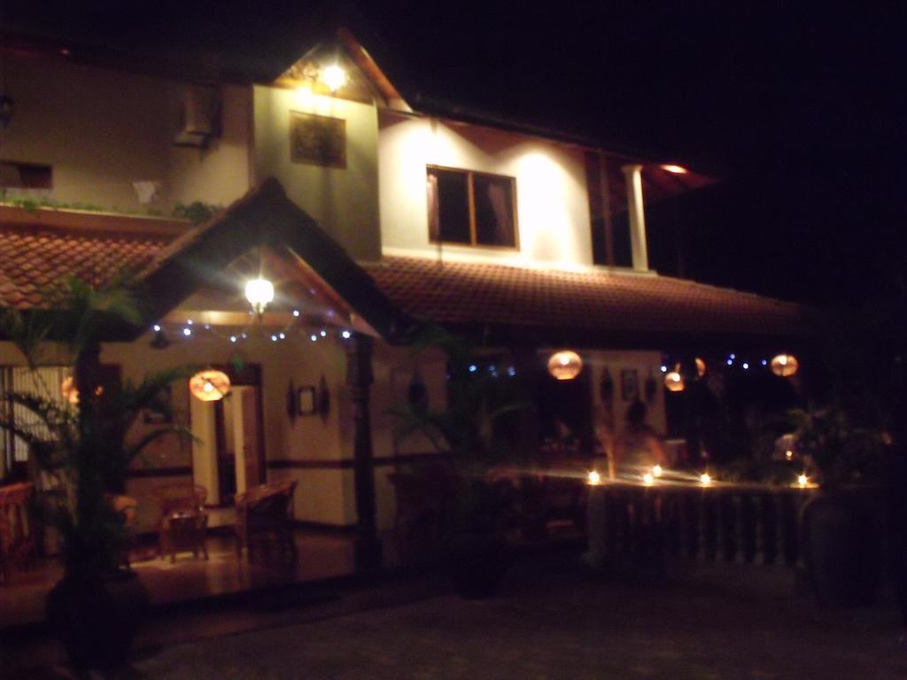 Asian Jewel Boutique Hotel Hikkaduwa Bagian luar foto